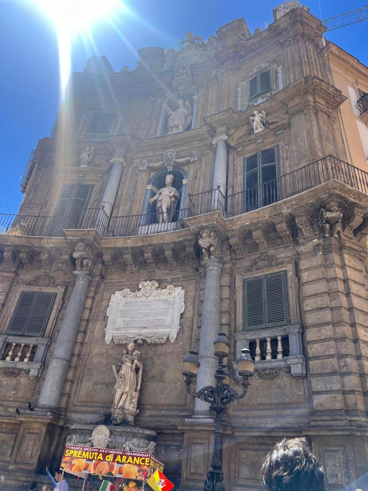 Greta'S Apartment Discesa Delle Capre Palermo Kültér fotó